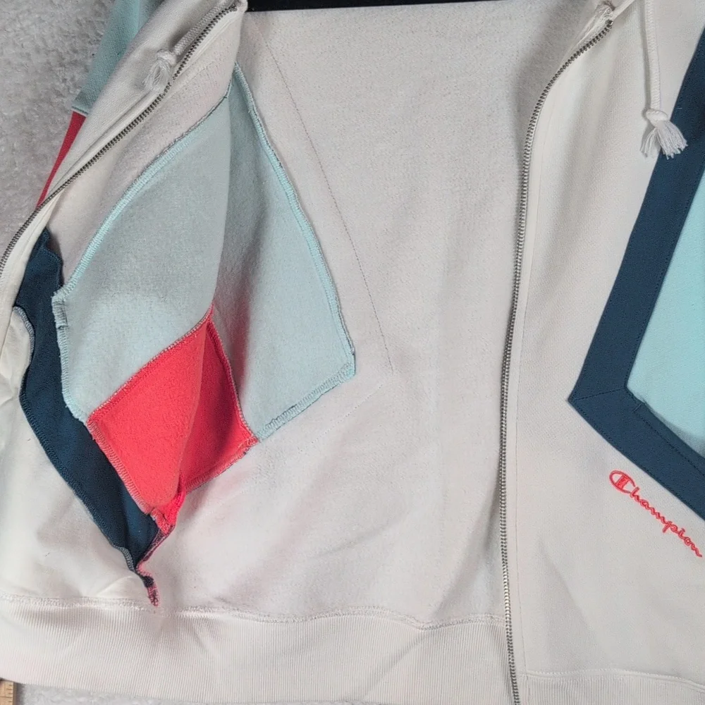 Champion Hoodie Vest - Picture 6 of 6